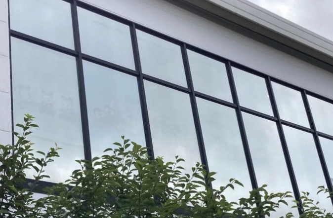 窓ガラスフィルム施工専門 オーエスワークス(ホーム)
